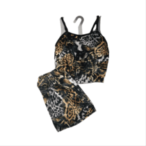 ست نیمتنه و شلوارک راحتی مخمل طرحدار کد 2 پلنگی