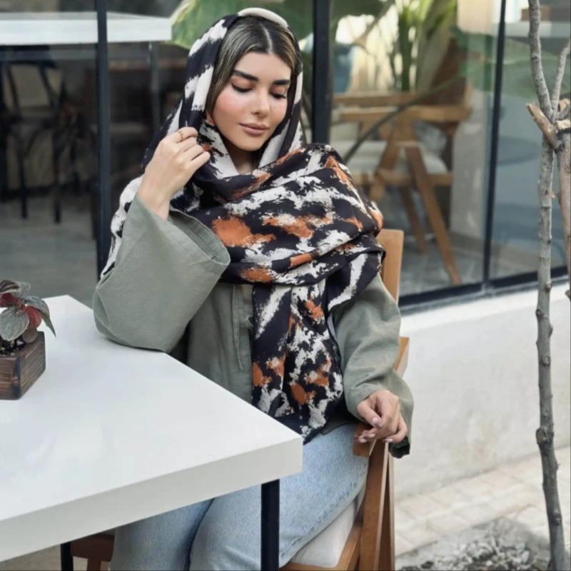 شال نخی پاییزه 01499 طرح اسپرت پلنگی