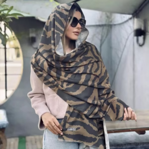 شال نخی پاییزه 01513 طرح کلاسیک