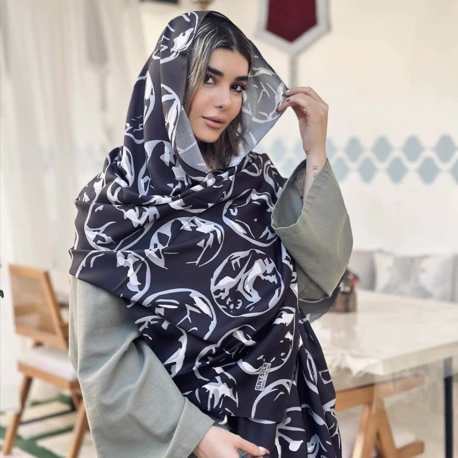 شال نخی پاییزه طرح فانتزی