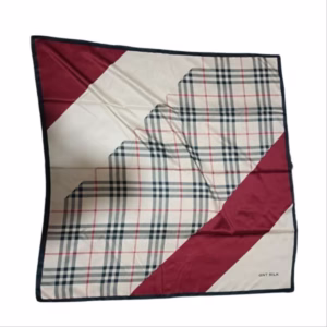 روسری ساتن طرح بربری دور دوز