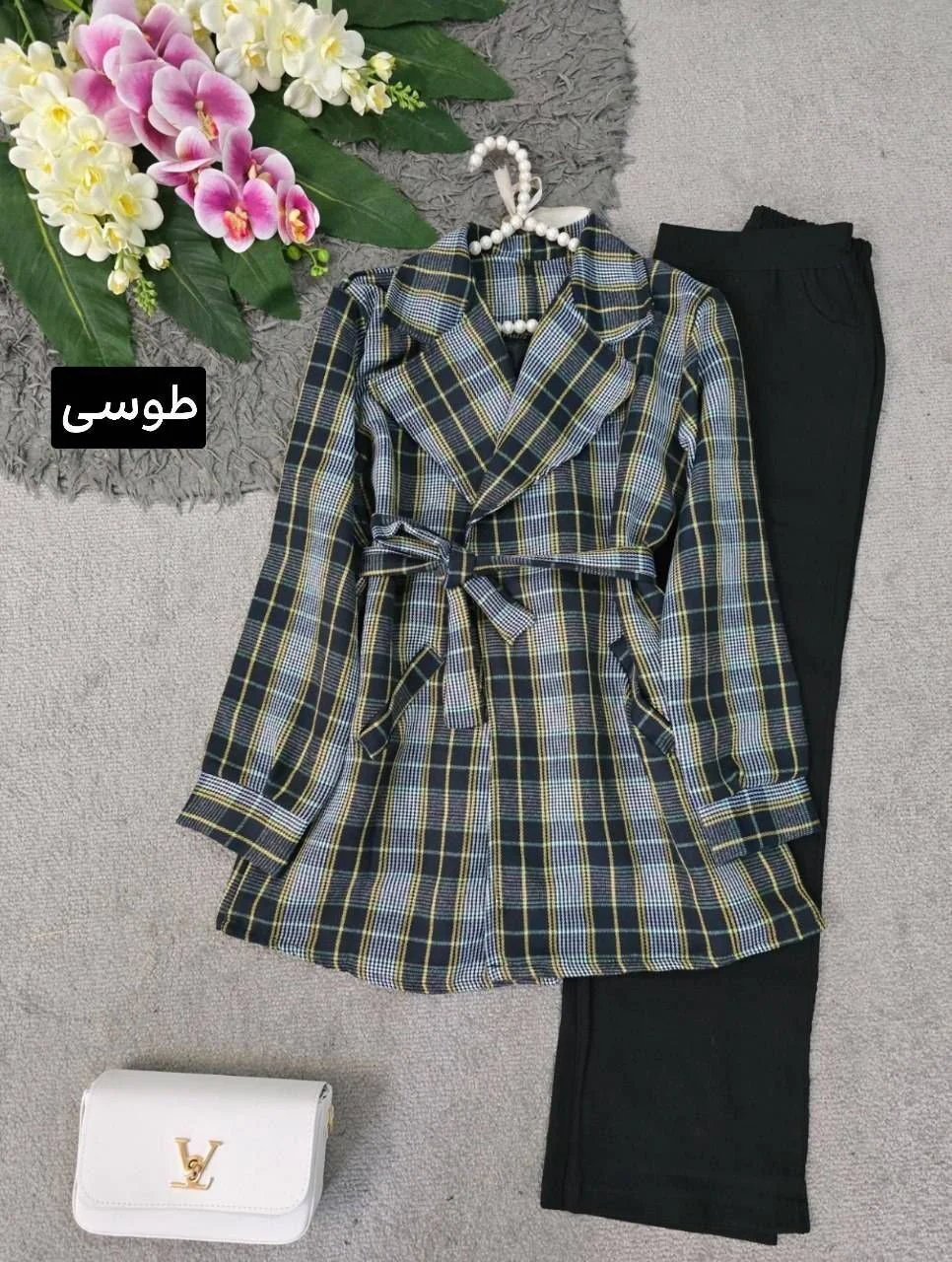 شومیز مانتویی چهارخونه پاییزی مدل آسمینا جنس سپاهان پشت آستر دار با کمربند و جیب کاربردی، فری سایز ۳۶ تا ۴۶ در ۷ رنگ جذاب - حراجی مون